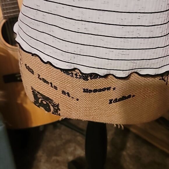 BCBGeneration Striped Top Size M - Picture 3 of 6